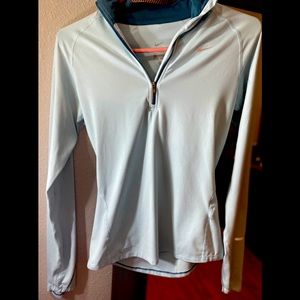 Nike 1/2 Zip long sleeve top